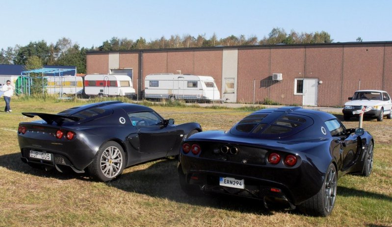 Ragnars Exige och Johans Exige +.JPG