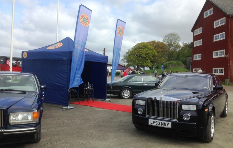 KAK's tält med imponerande Rolls