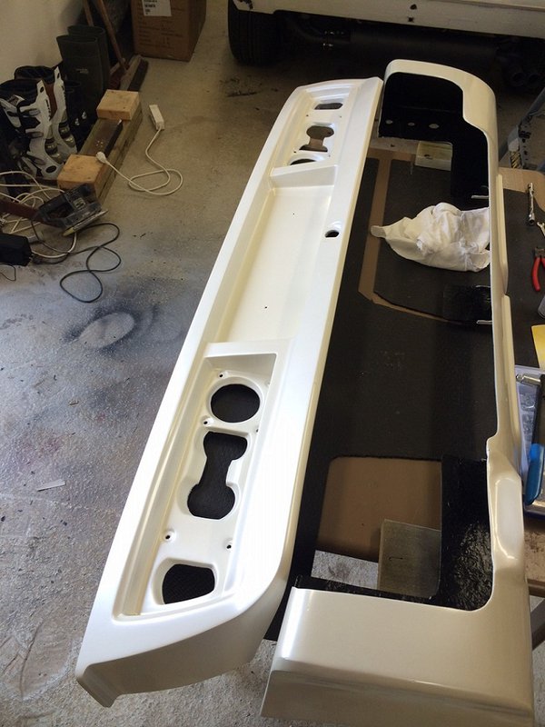 Bakre ovre spoiler B2.jpg