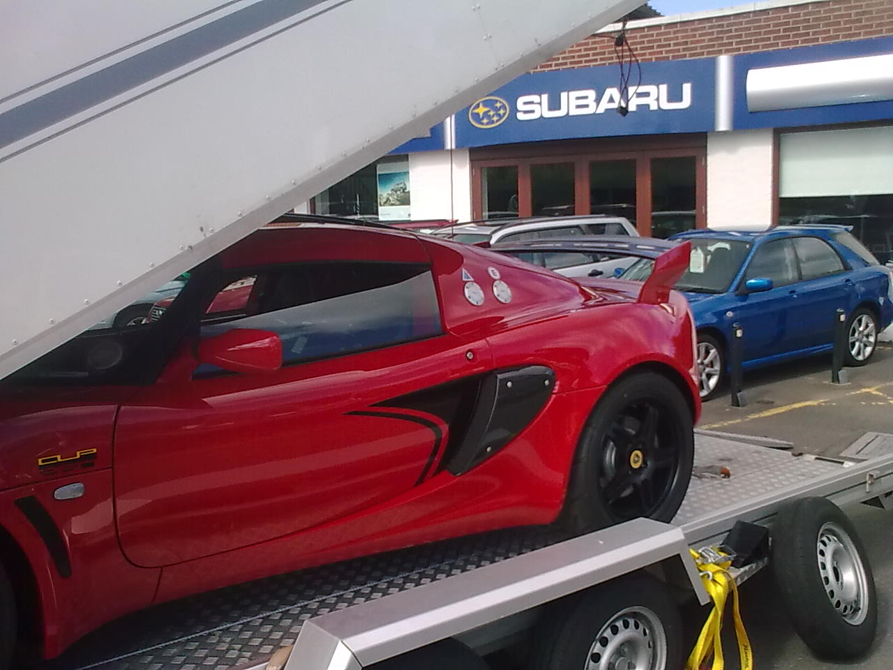 Sorry att det tog lite tid med bilderna. Vanlig mobilkamera har sina begränsningar. Här från lastningen i England på Bell&amp;Colvill. Kan ta fler bilder senare om intresse finns :)